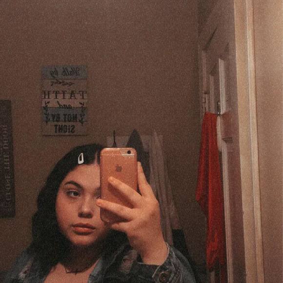 Meet your Posher, Grace - Picture 1 of 1